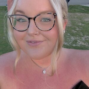 Meet your Posher, Sofia